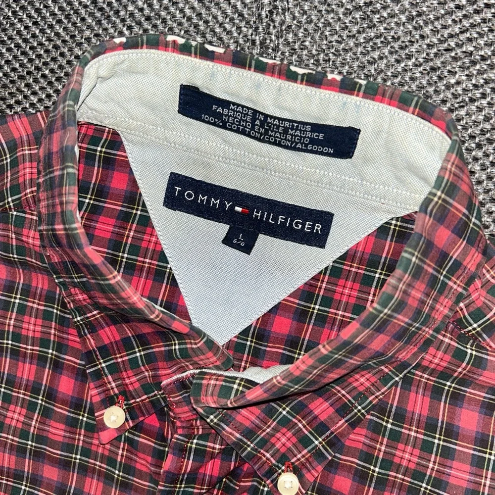 Vintage Tommy Hilfiger Red Faded Plaid Short Sleeve Shirt Large